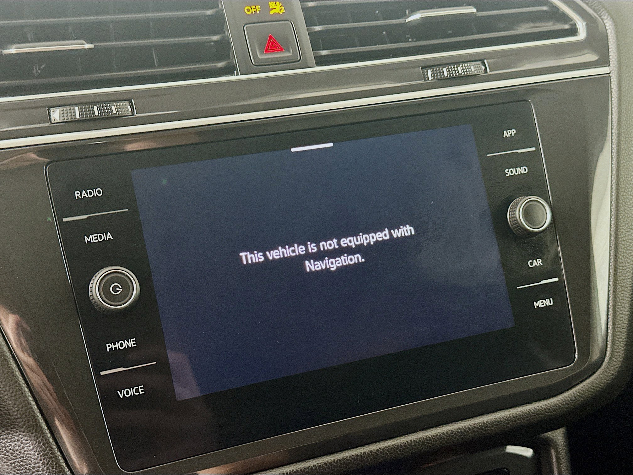 Used 2024 Volkswagen Tiguan SE image 21