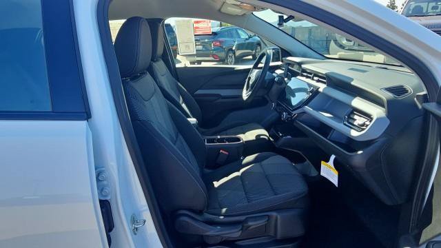 New 2027 Chevrolet Bolt LT w/ Comfort Package FWD image 27
