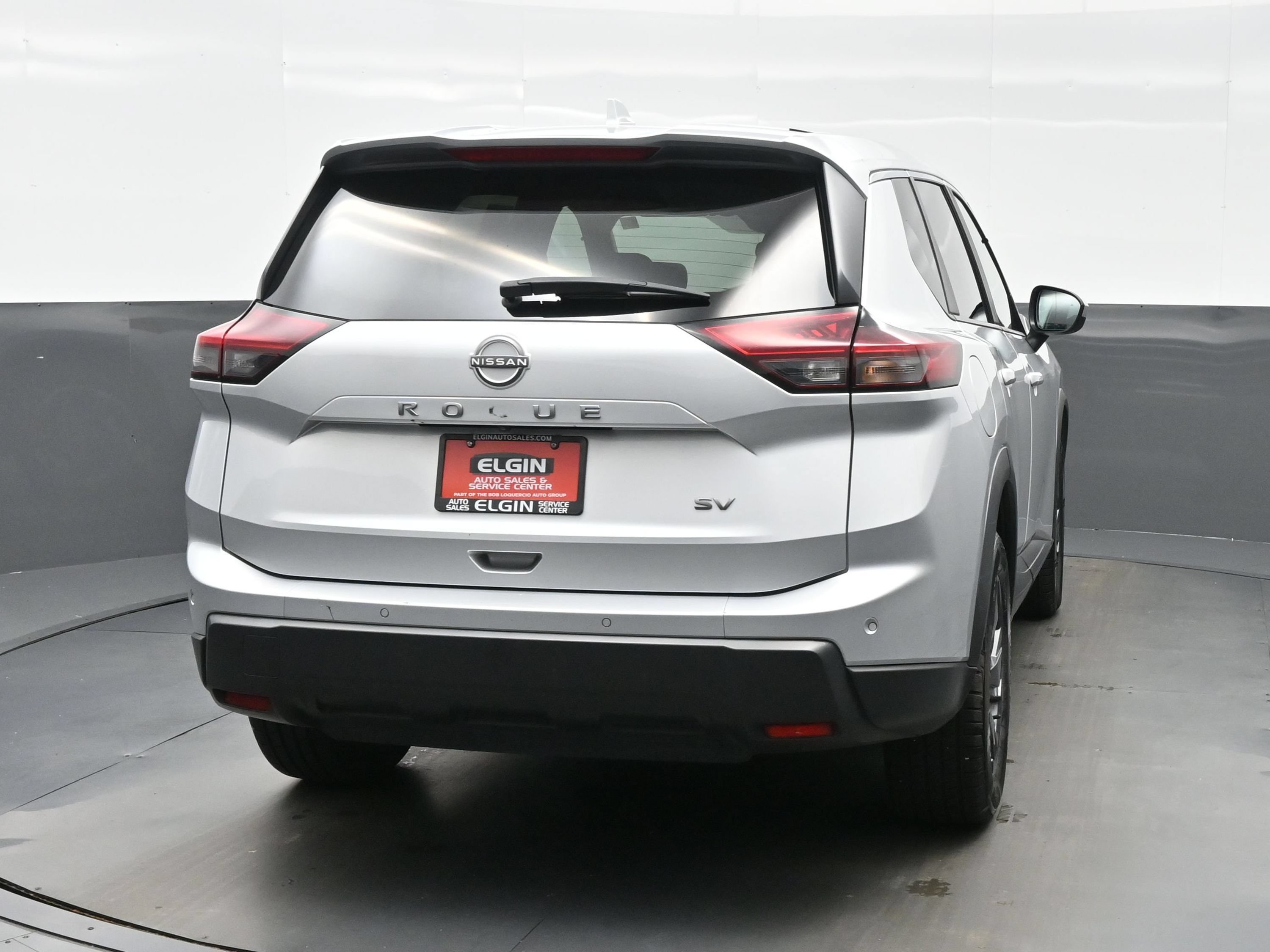Used 2024 Nissan Rogue SV FWD image 5