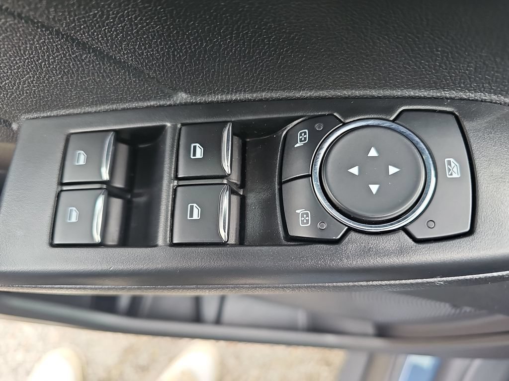 Used 2024 Ford Escape ST-Line w/ Tech Pack #1 FWD image 28