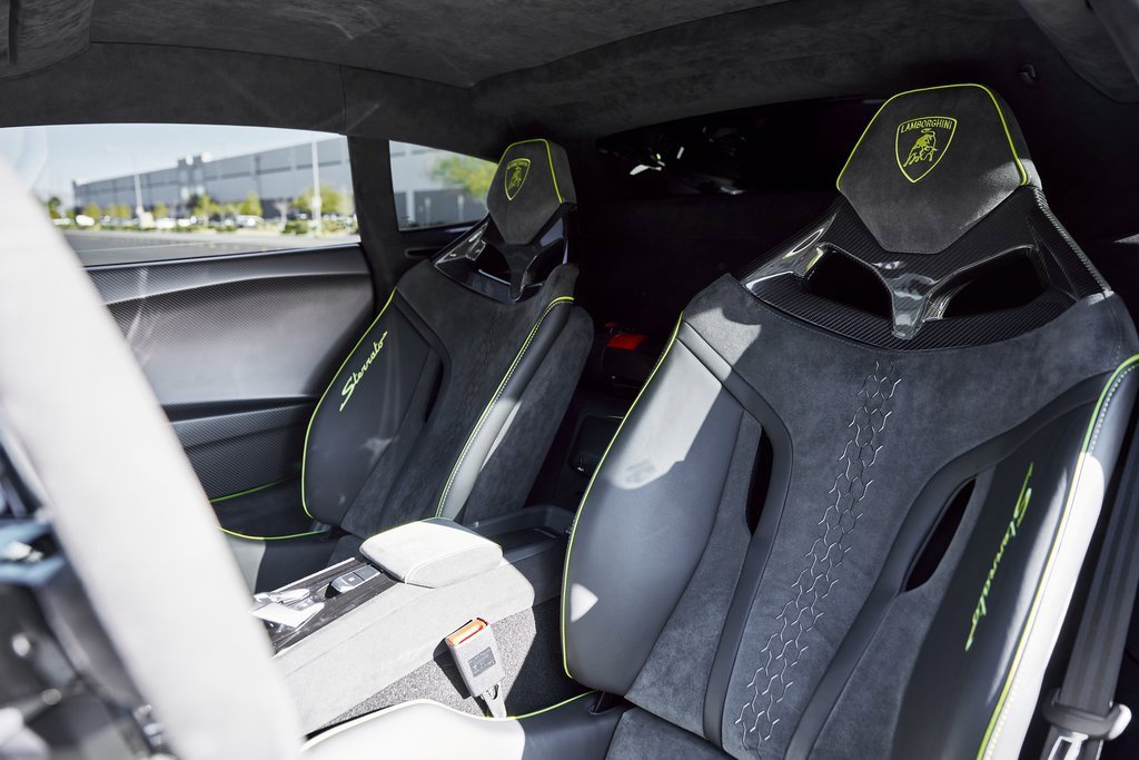 Used 2024 Lamborghini Huracan Sterrato image 49