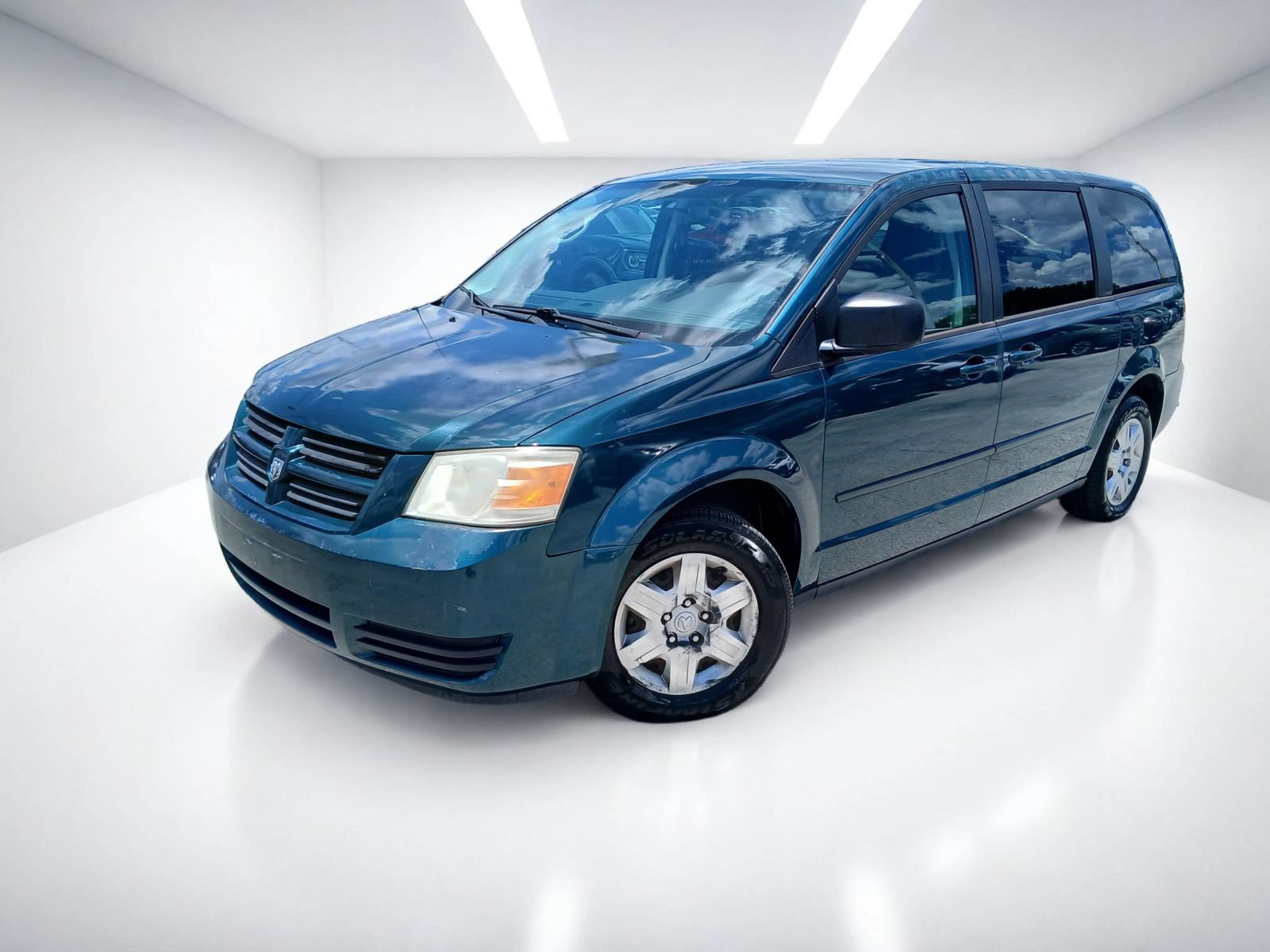 Used 2009 Dodge Grand Caravan SE w/ Climate Group FWD image 2