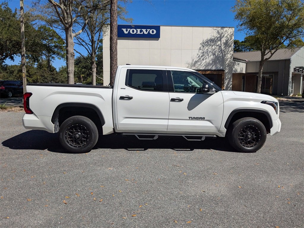 Used 2022 Toyota Tundra SR5 w/ SR5 Convenience Package image 2