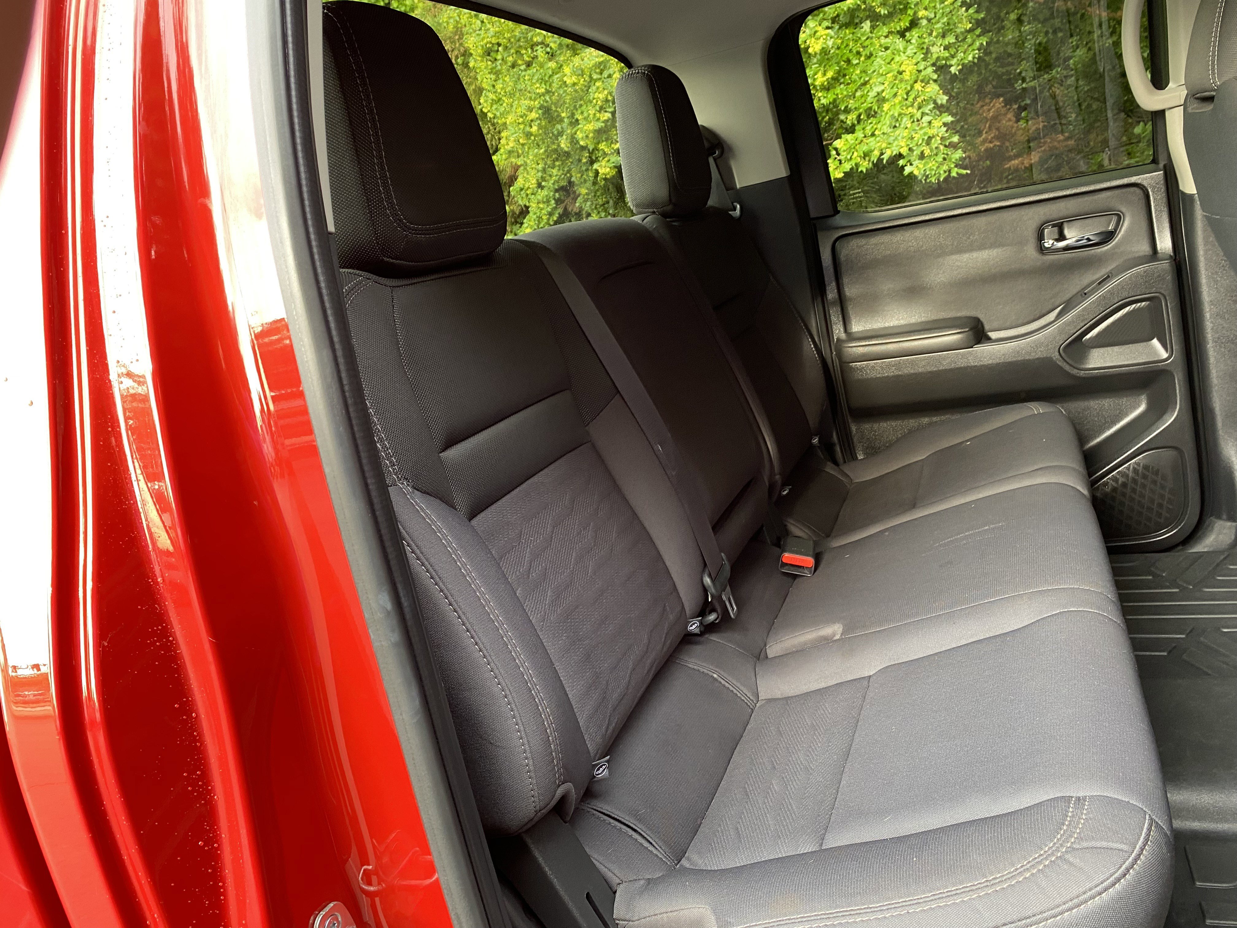 Used 2023 Nissan Frontier SV AWD/4WD image 37