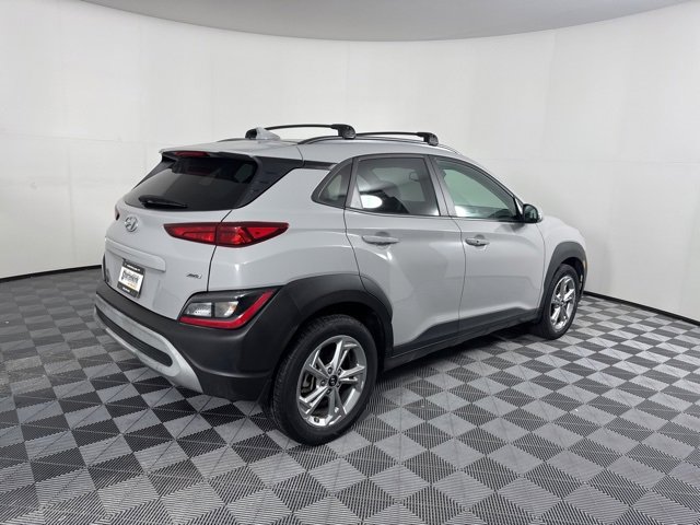 Used 2023 Hyundai Kona SEL image 3
