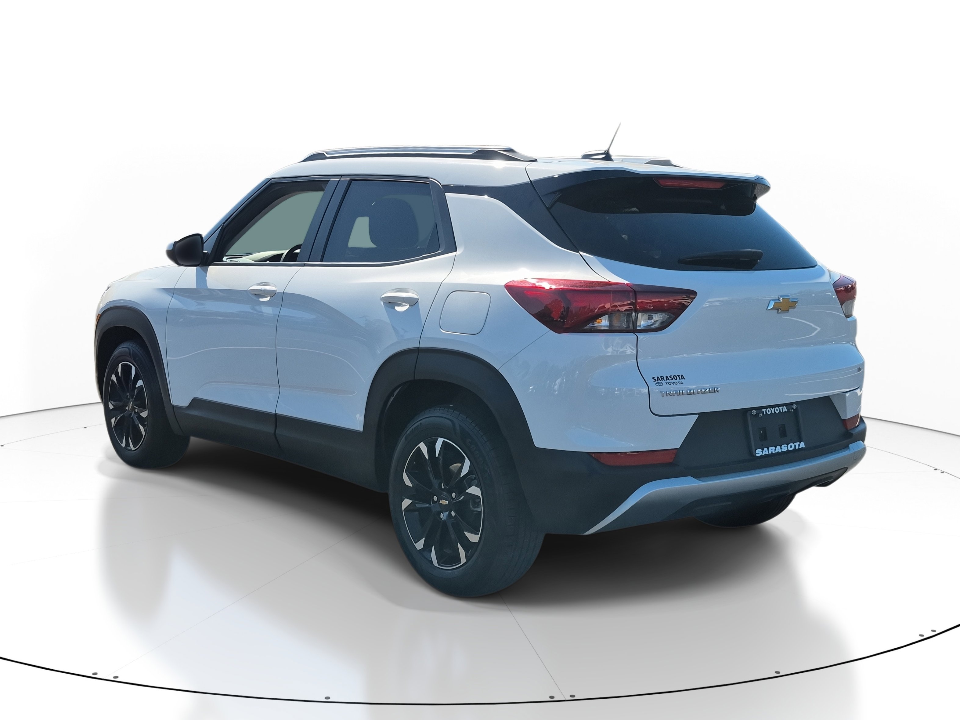 Used 2023 Chevrolet TrailBlazer LT w/ Convenience Package image 4