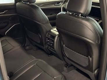 New 2026 Jeep Grand Cherokee Limited AWD/4WD image 30