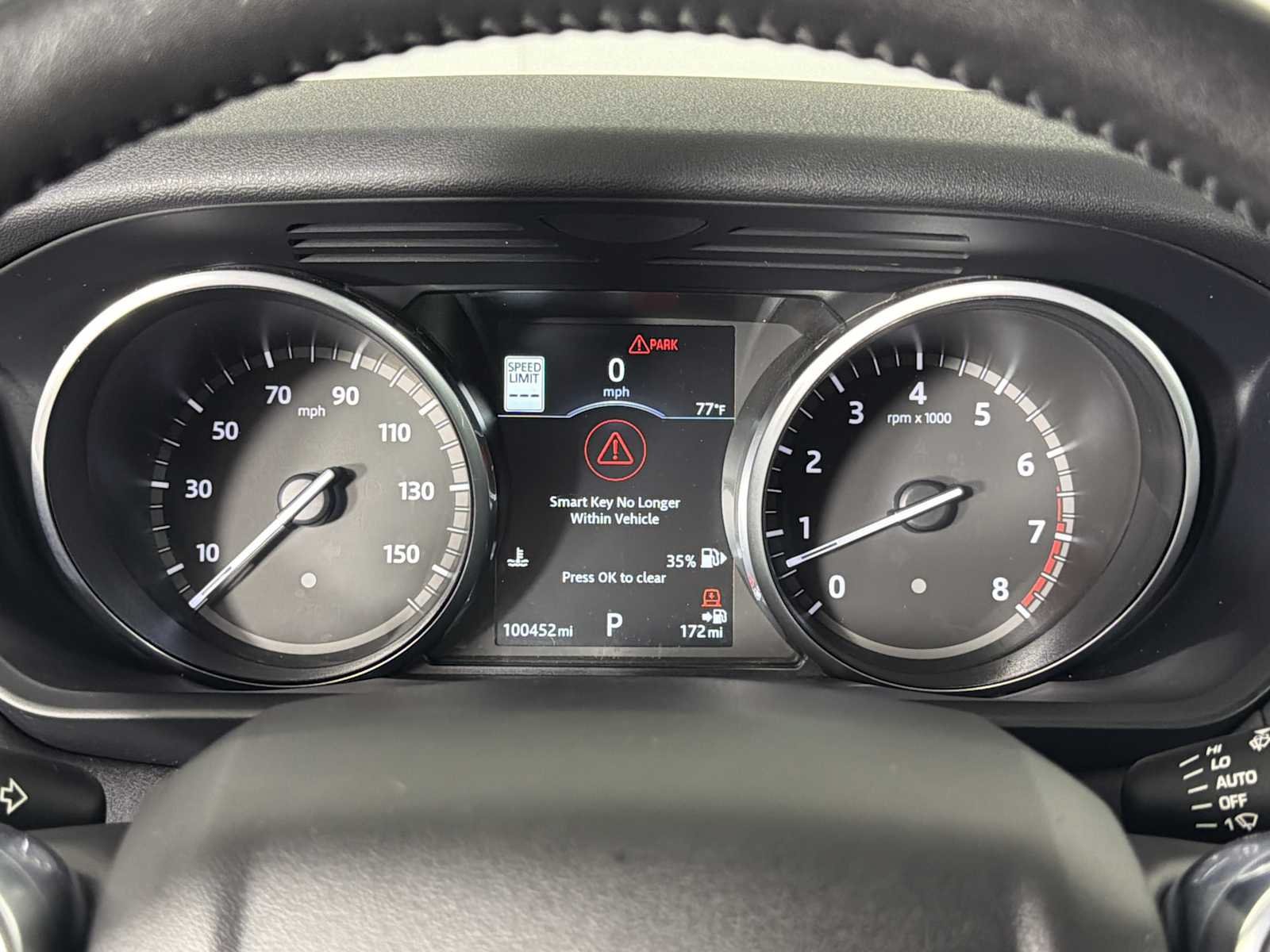 Used 2017 Land Rover Discovery HSE AWD/4WD image 22