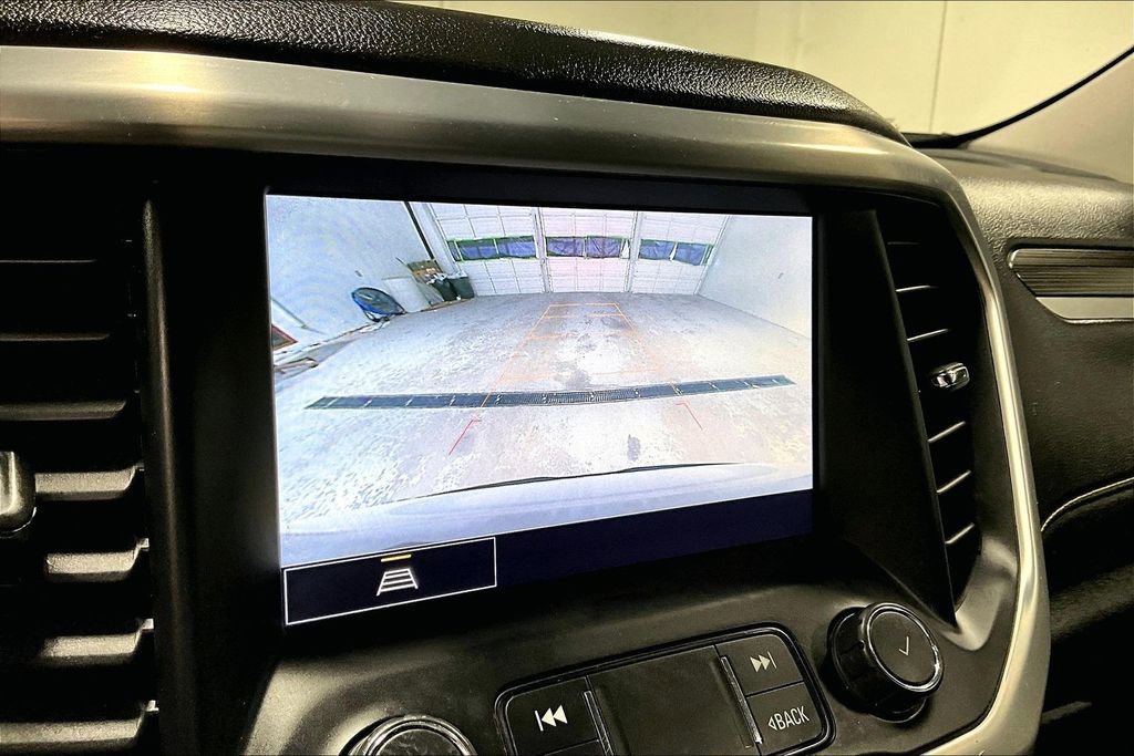 Used 2021 GMC Acadia SLT w/ Elevation Edition image 29