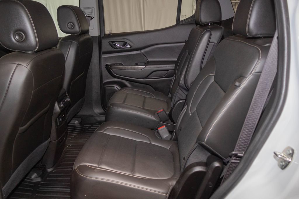 Certified 2023 GMC Acadia SLT image 12