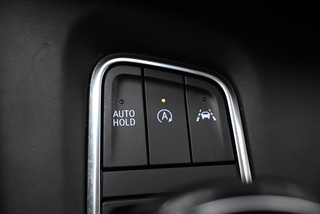 Used 2023 Cadillac Escalade Sport Platinum w/ Heavy-Duty Trailer Package AWD/4WD image 36