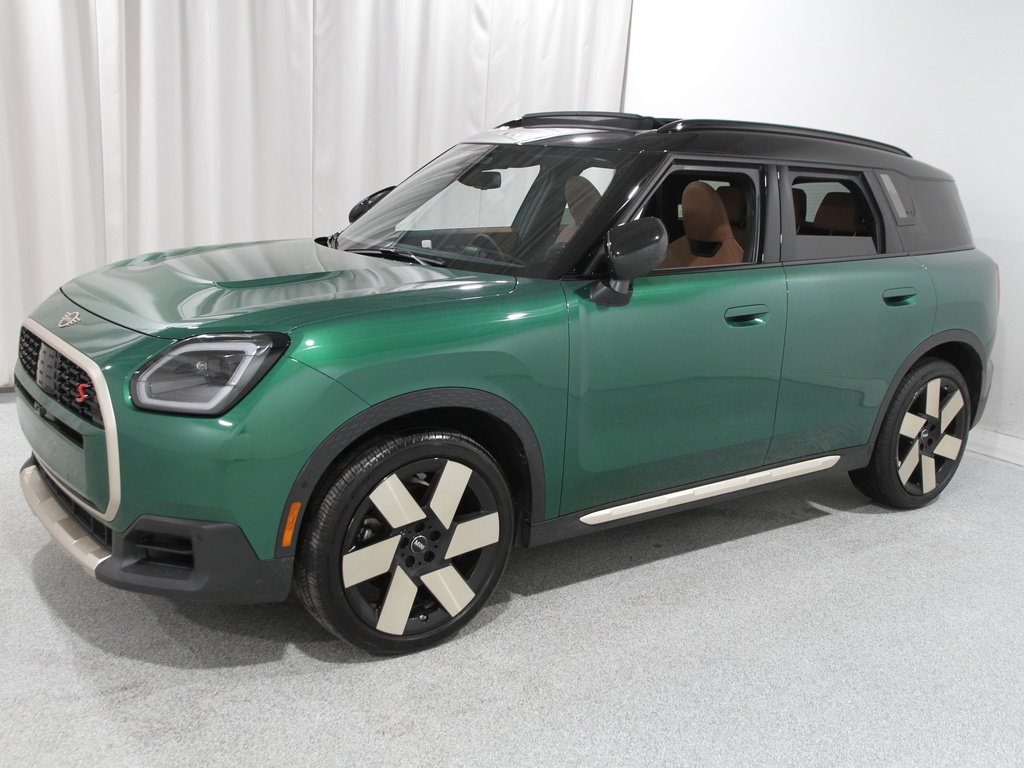 Used 2025 MINI Cooper Countryman S w/ Comfort Package Max image 3