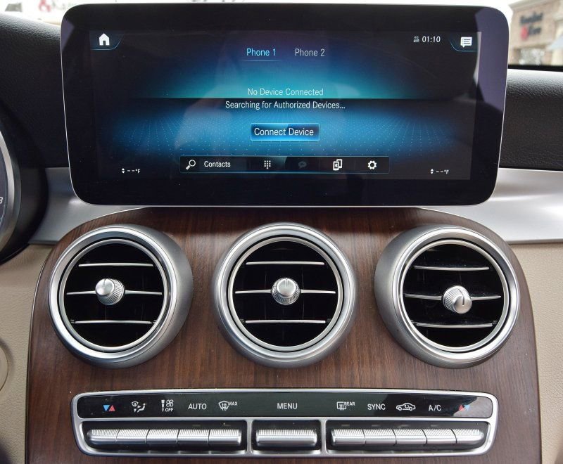 Used 2022 Mercedes-Benz GLC 300 4MATIC w/ Premium Package Lite image 25