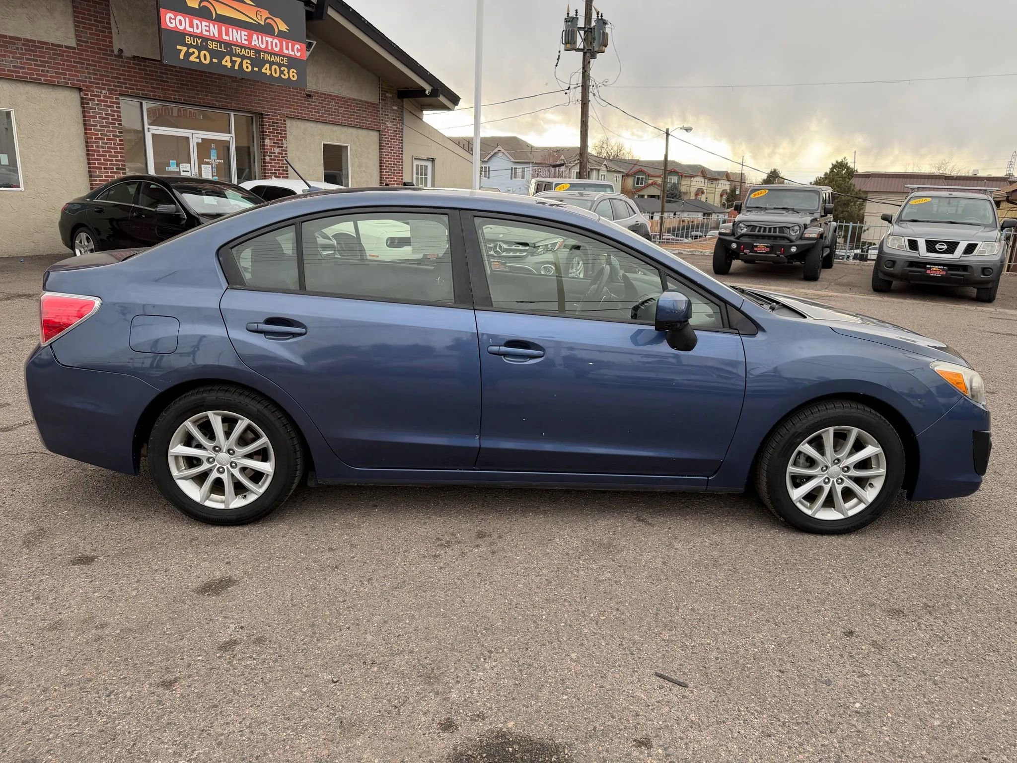 Used 2013 Subaru Impreza 2.0i Premium w/ All-Weather Pkg image 9