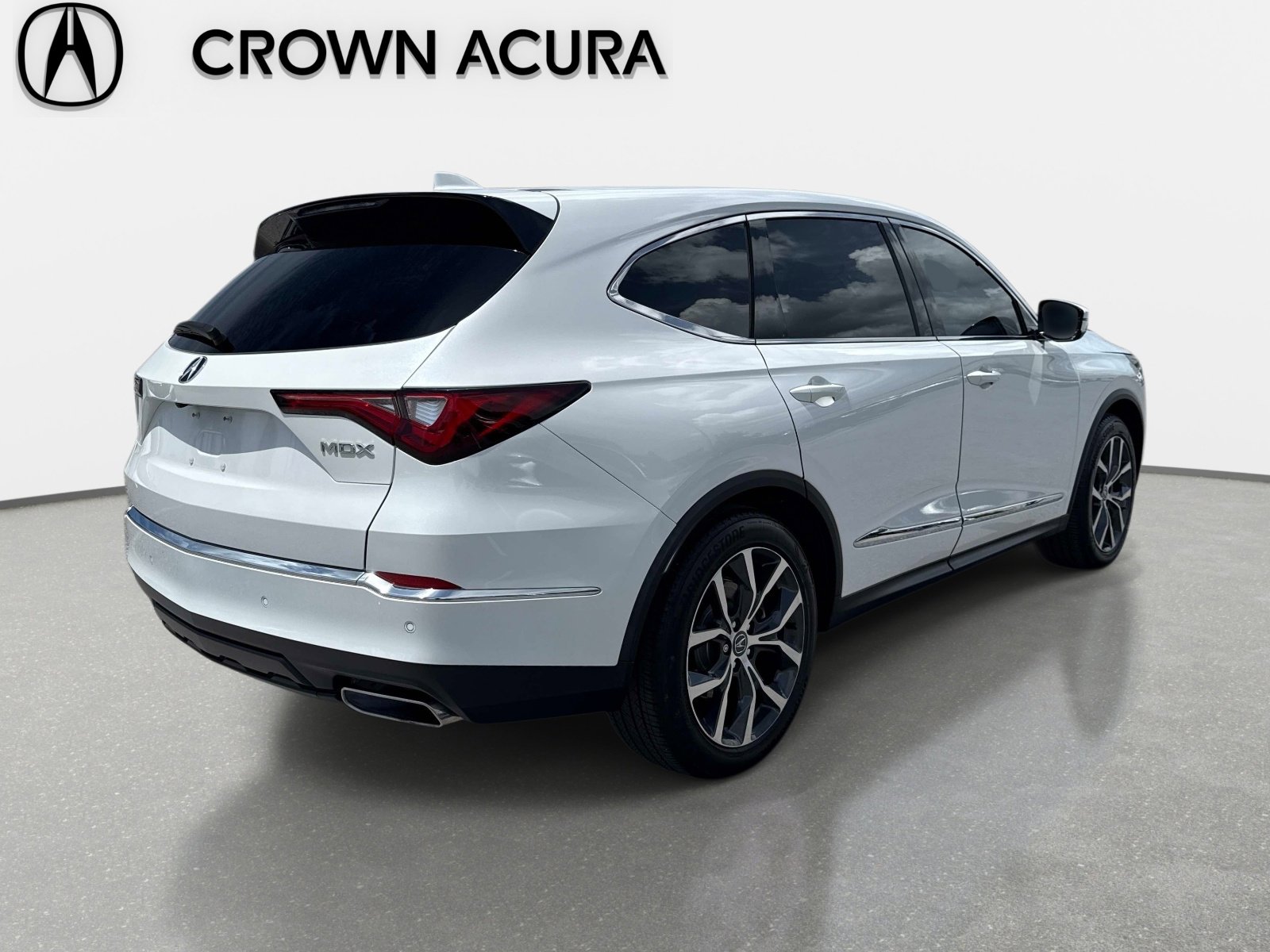 Used 2023 Acura MDX FWD w/ Technology Package image 4