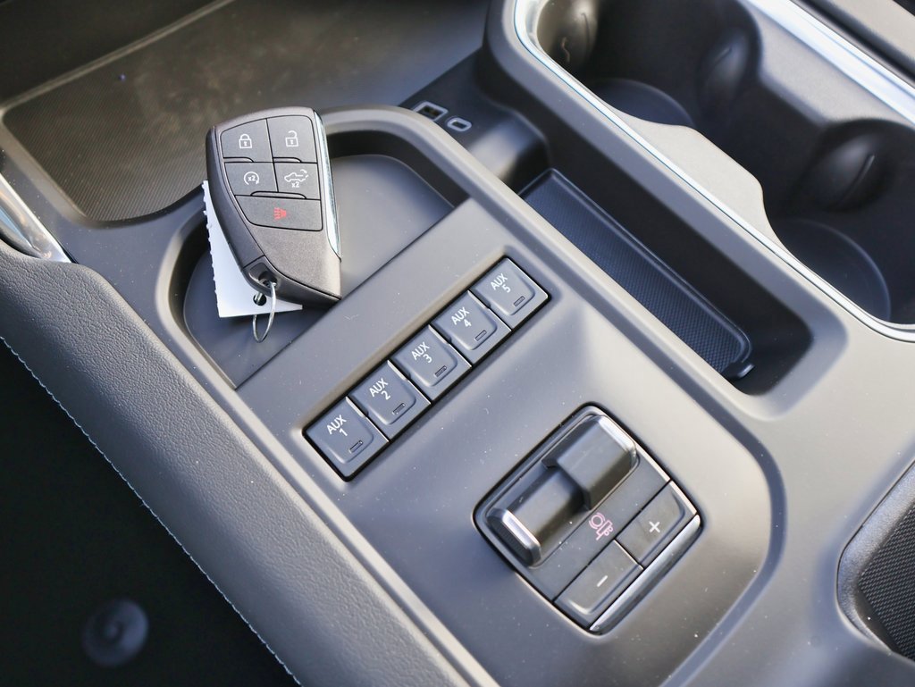 New 2026 GMC Sierra 3500 Denali w/ Denali Reserve Package image 25