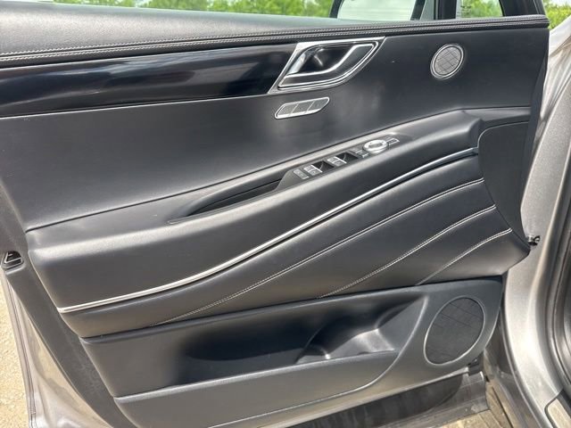 Used 2025 Genesis GV80 2.5T Standard AWD/4WD image 16