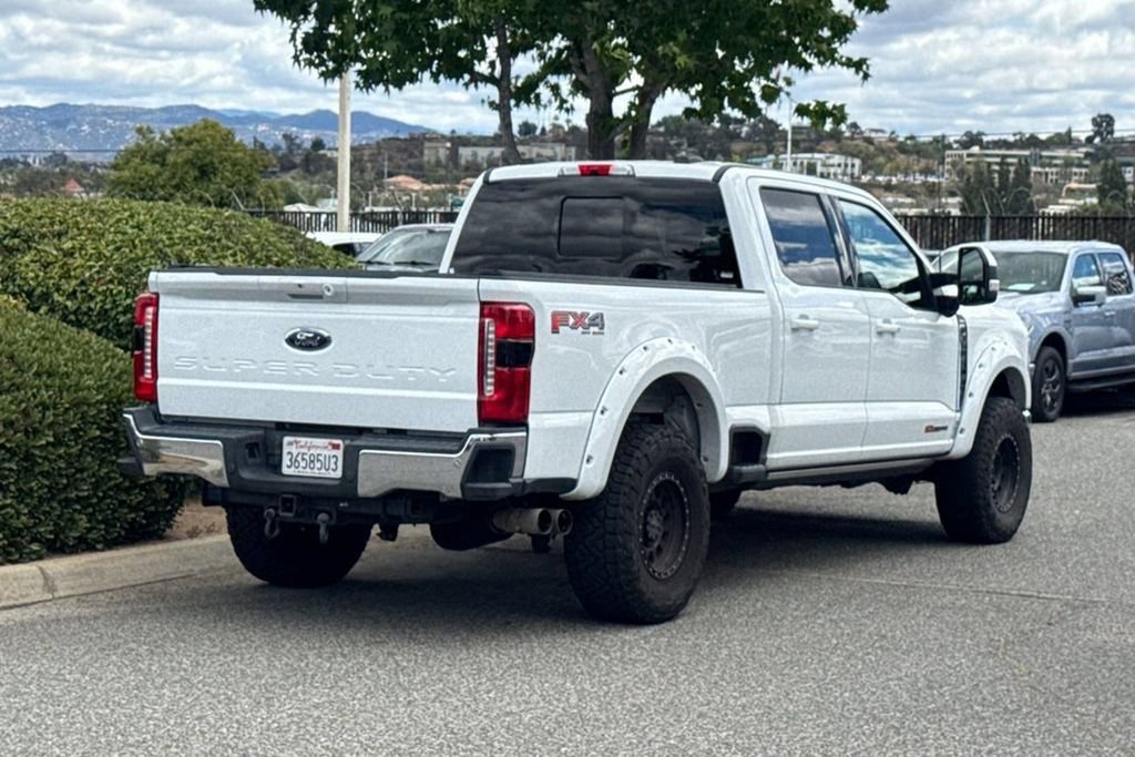 Used 2023 Ford F350 Lariat w/ Lariat Ultimate Package AWD/4WD image 7
