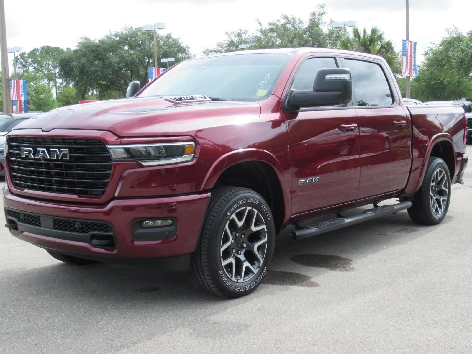Used 2025 RAM 1500 Laramie w/ Sport Appearance Package AWD/4WD image 3