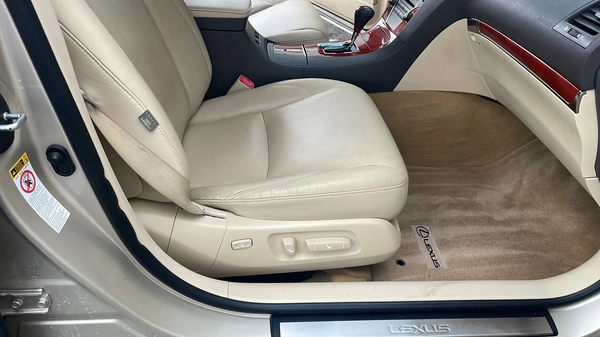 Used 2011 Lexus ES 350 FWD image 24