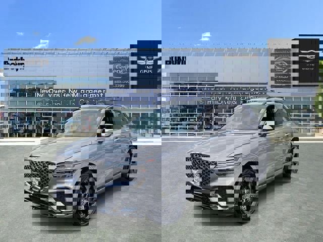 Used 2023 Genesis GV70 3.5T Sport w/ Sport Prestige Package image 8