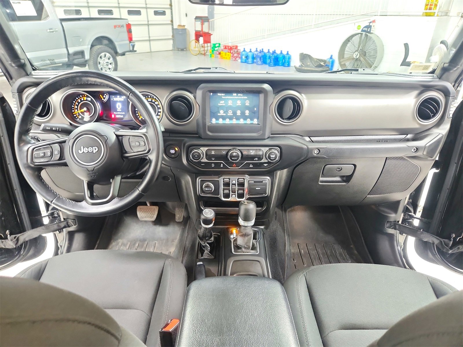 Used 2022 Jeep Gladiator Sport image 23