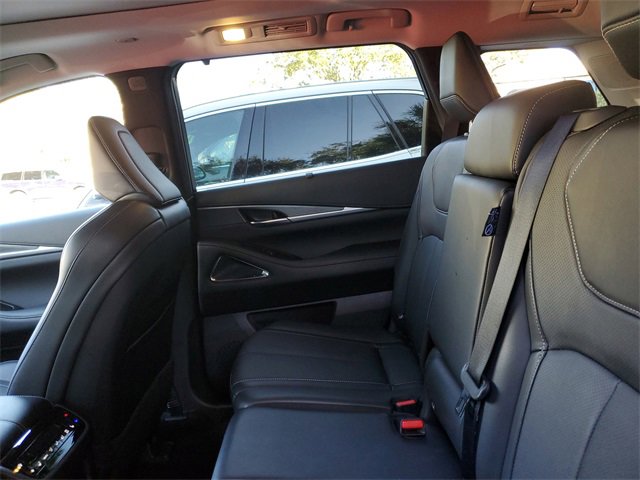 Used 2025 INFINITI QX60 Luxe w/ Lighting Package (N94) image 12