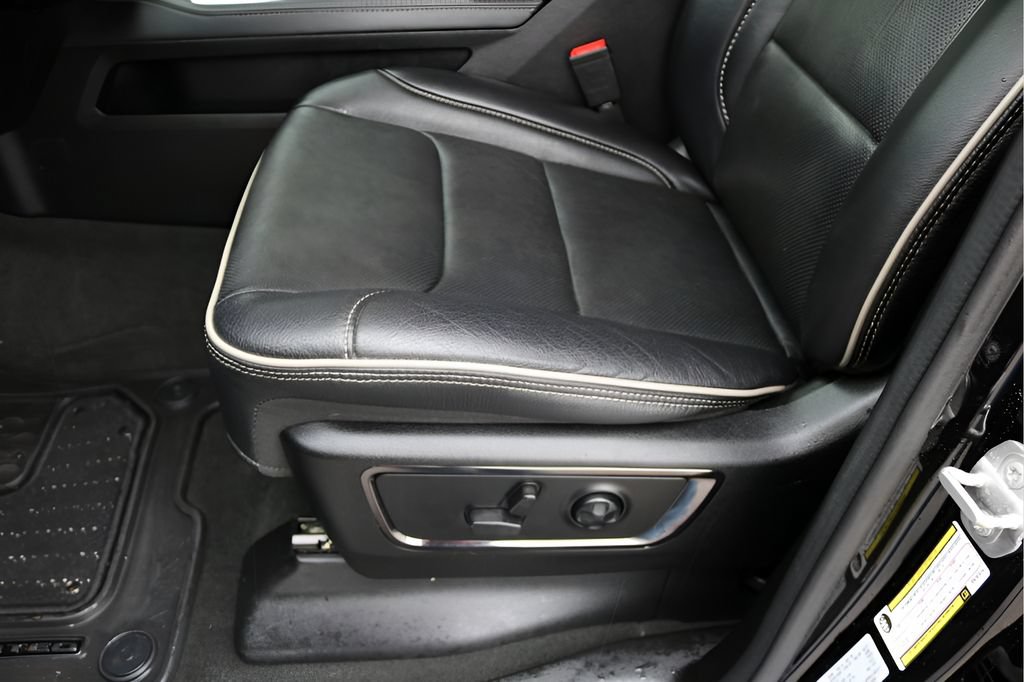 Used 2024 RAM 1500 Limited AWD/4WD image 17