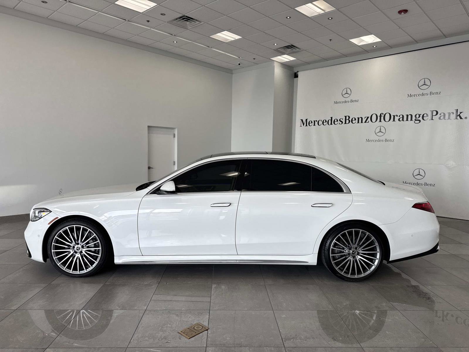 Certified 2024 Mercedes-Benz S 580 4MATIC Sedan image 8
