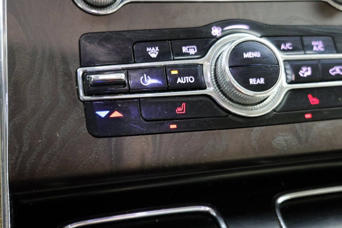 Used 2021 Lincoln Aviator Reserve w/ Class IV Trailer Tow Package AWD/4WD image 9
