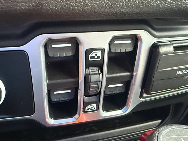 Used 2026 Jeep Wrangler Unlimited Sport AWD/4WD image 21