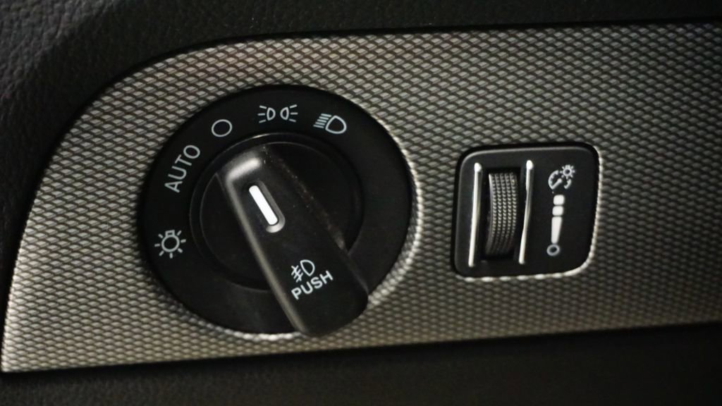 Certified 2020 Dodge Durango GT image 30