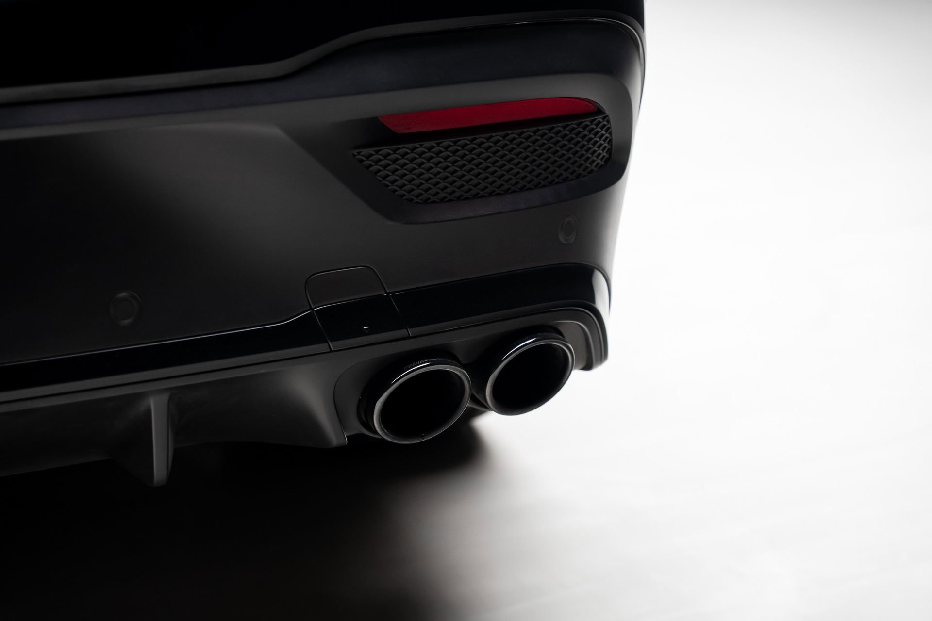 Used 2025 Mercedes-Benz GLE 53 AMG 4MATIC Coupe w/ AMG Night Package image 36