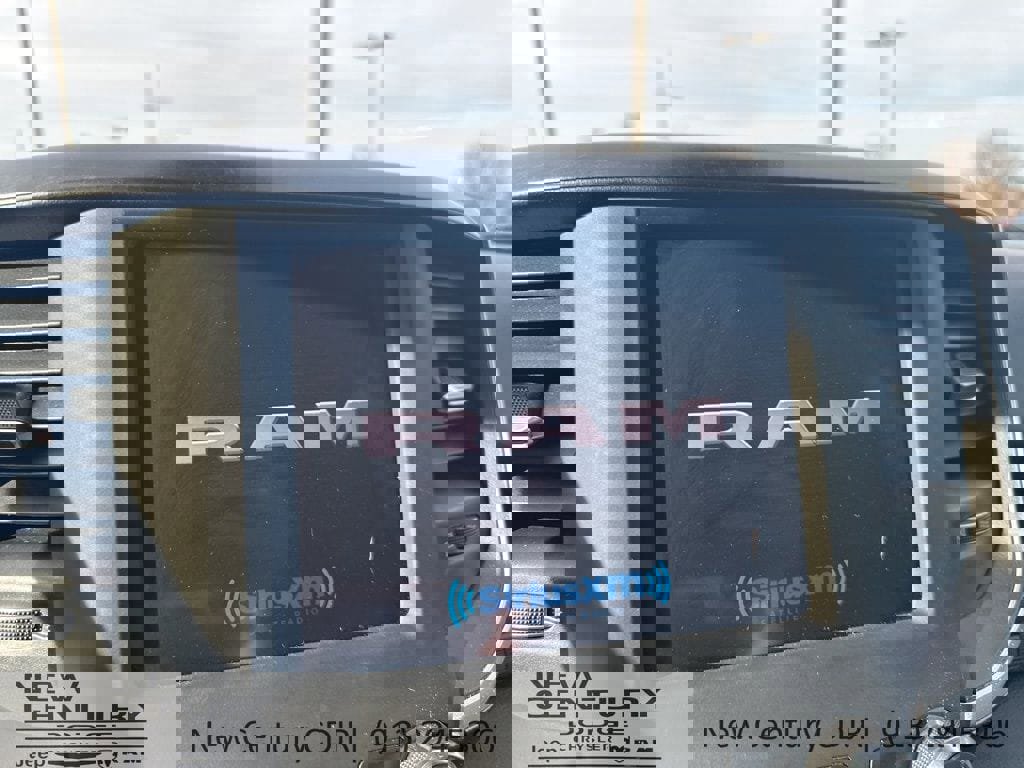 Used 2023 RAM 1500 Big Horn AWD/4WD image 32