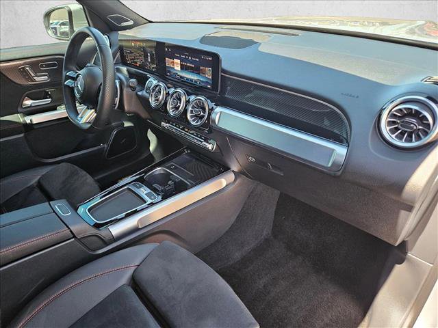 Used 2024 Mercedes-Benz GLB 35 AMG 4MATIC image 23