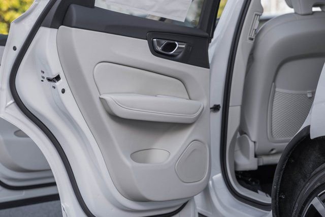 New 2026 Volvo XC60 B5 Ultra w/ Protection Package Premier image 35