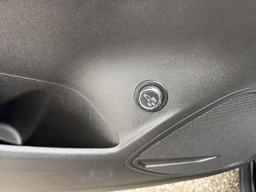 Certified 2023 Buick Envision Essence image 13