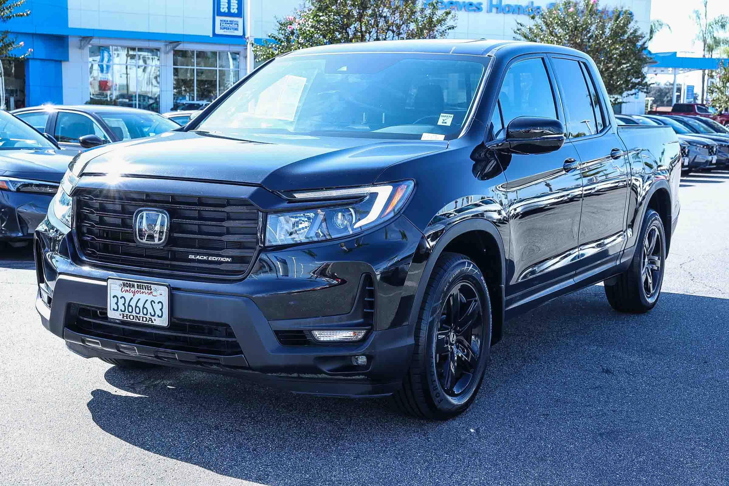 Certified 2023 Honda Ridgeline Black Edition image 3