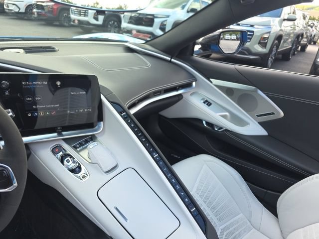 Used 2022 Chevrolet Corvette Stingray Preferred Conv w/ Z51 Performance Package RWD image 21