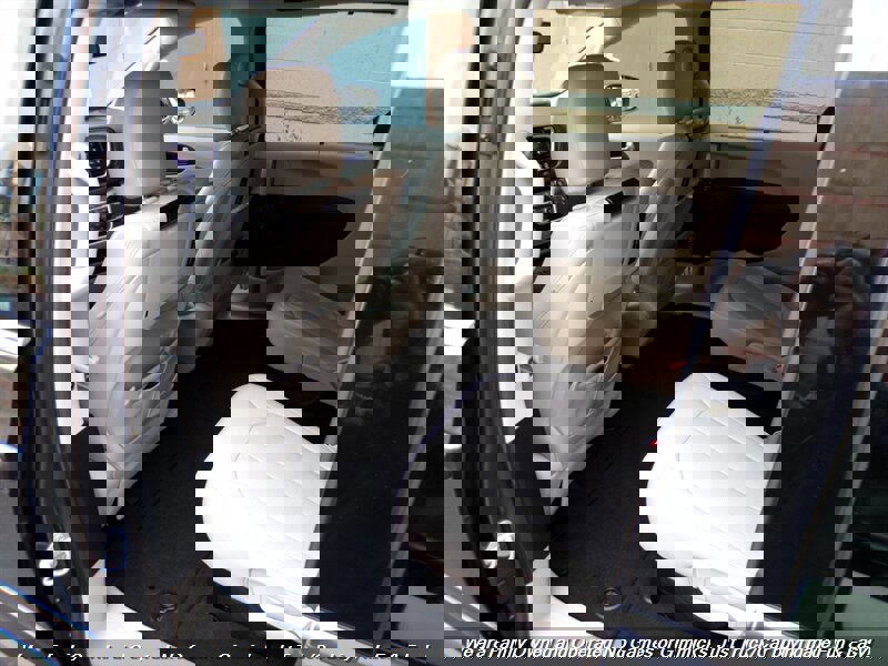 Used 2017 Chrysler Pacifica Touring-L Plus image 19