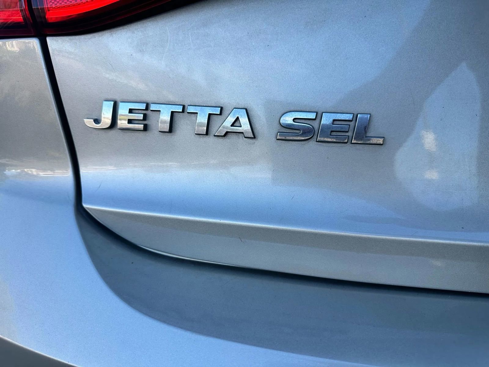 Used 2015 Volkswagen Jetta SEL FWD image 21