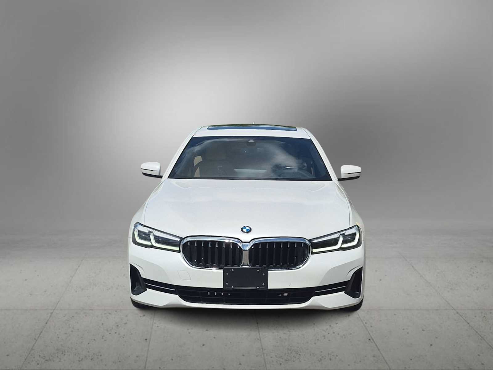 Used 2023 BMW 540i xDrive w/ Premium Package AWD/4WD image 3