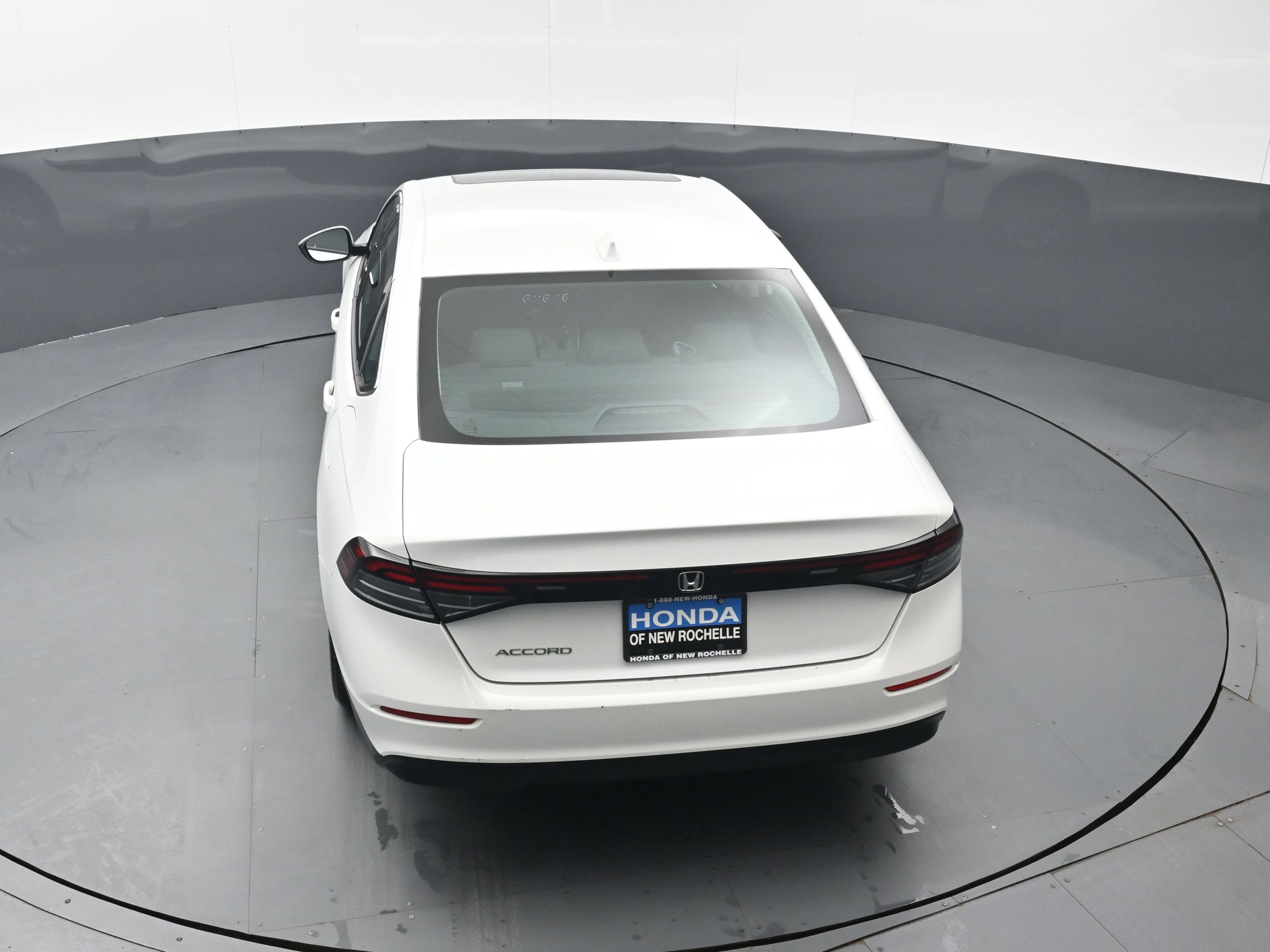 Certified 2023 Honda Accord EX image 38