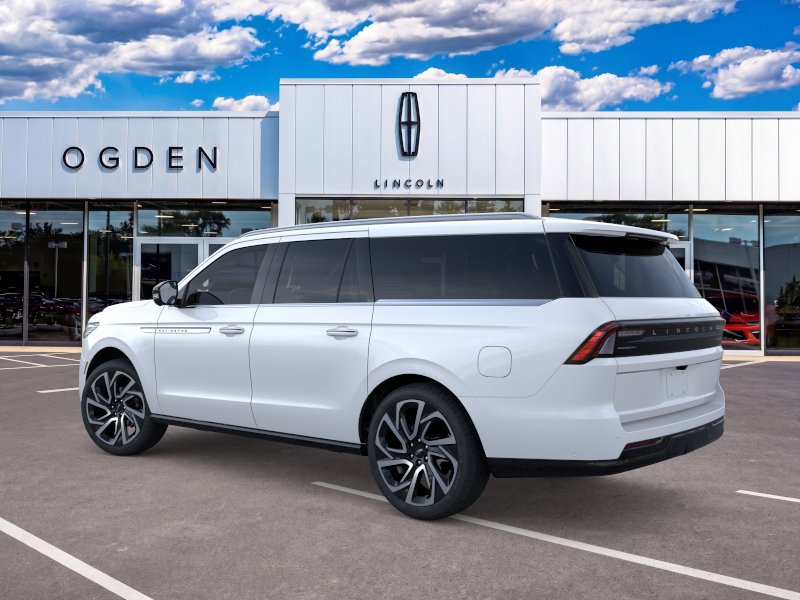 New 2026 Lincoln Navigator L Reserve AWD/4WD image 4