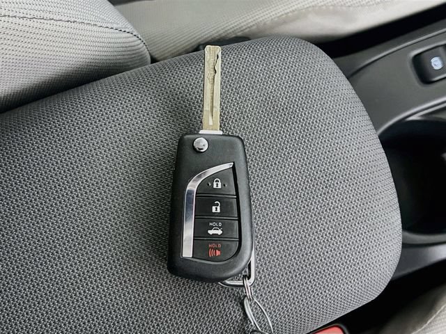 Used 2025 Toyota Corolla LE FWD image 33
