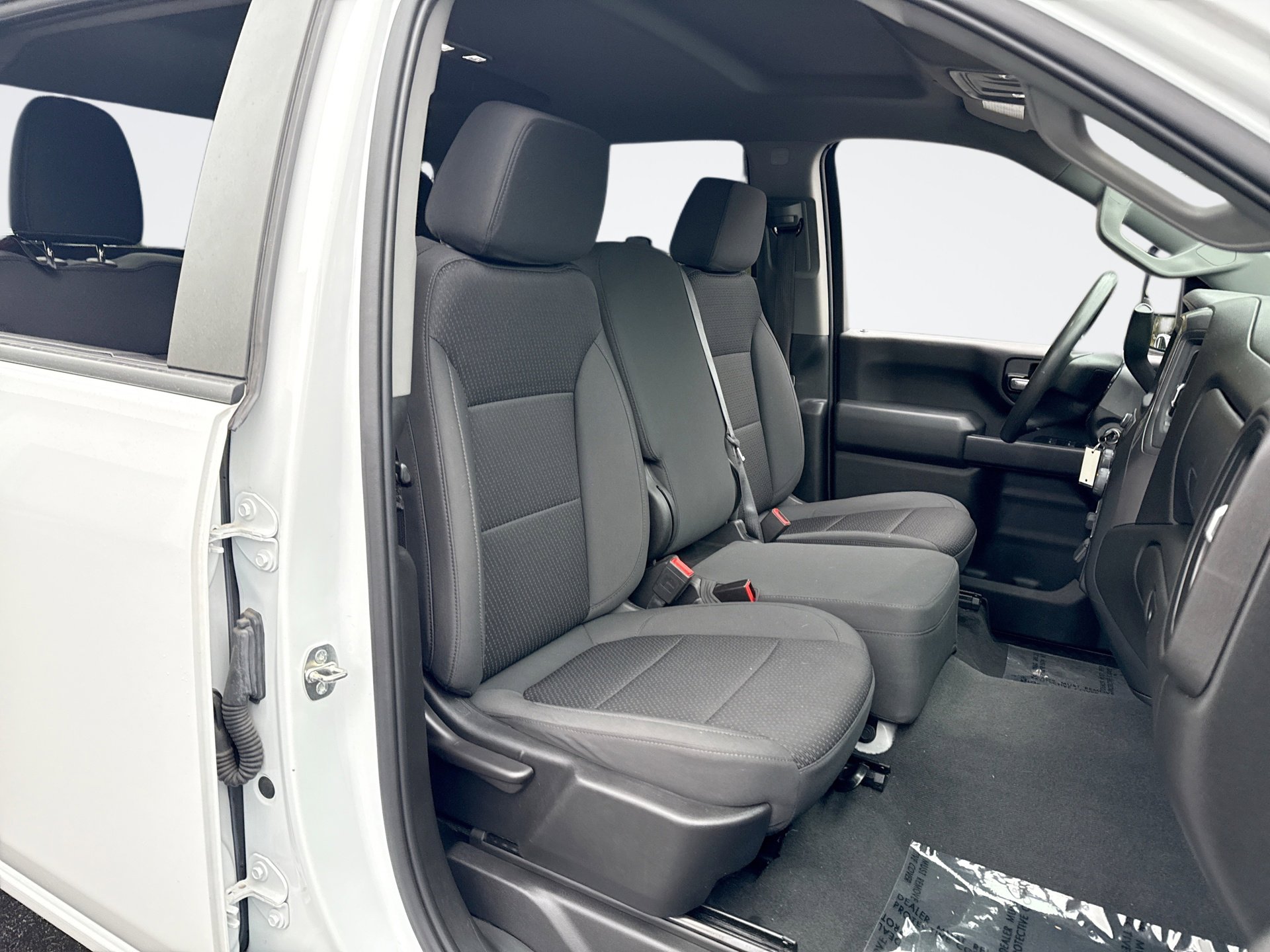 Used 2023 Chevrolet Silverado 2500 Custom w/ Custom Convenience Package image 15