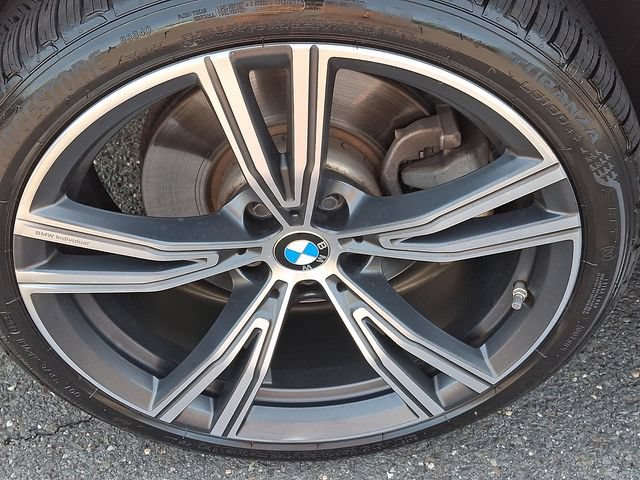Used 2023 BMW 330i xDrive Sedan w/ Convenience Package AWD/4WD image 8