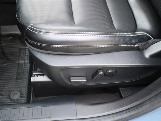 Used 2024 Ford Escape Platinum image 27