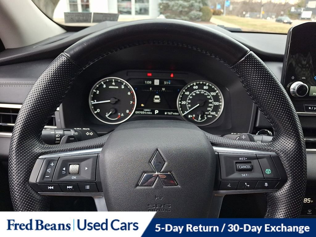 Used 2022 Mitsubishi Outlander SE image 19