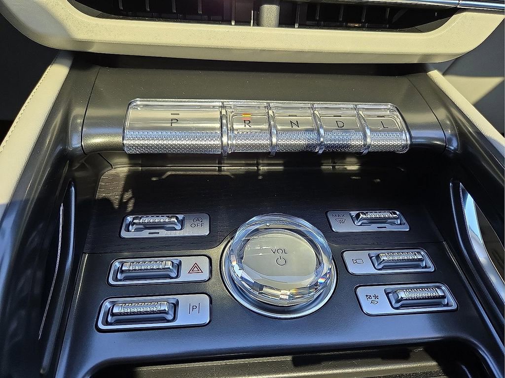 New 2026 Lincoln Nautilus Reserve AWD/4WD image 14